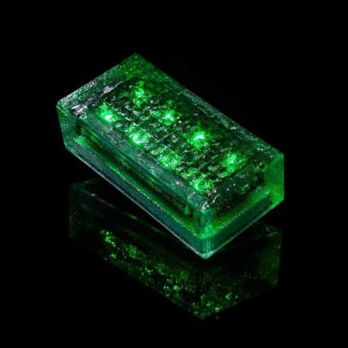 Светодиодная брусчатка LED Solar Glass на солнечных батареях 200x100 мм зелёная IP69K